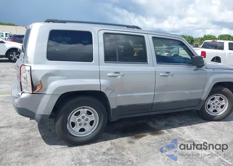 2015 Jeep Patriot Sport z USA, uszkodzony, nr VIN 1C4NJPBA5FD125997